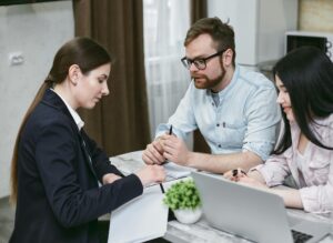 Comment préparer votre dossier de crédit pour obtenir un prêt immobilier avantageux